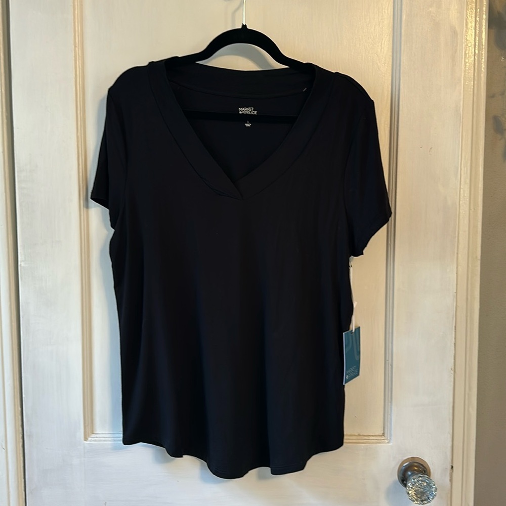Market Spruce stitch fix nwt L black v neck